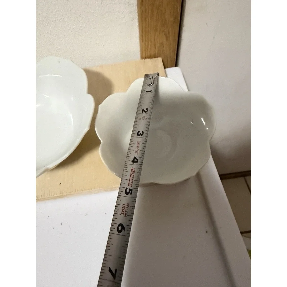 vintage Japanese lotus flower porcelain bowls Set Of 3